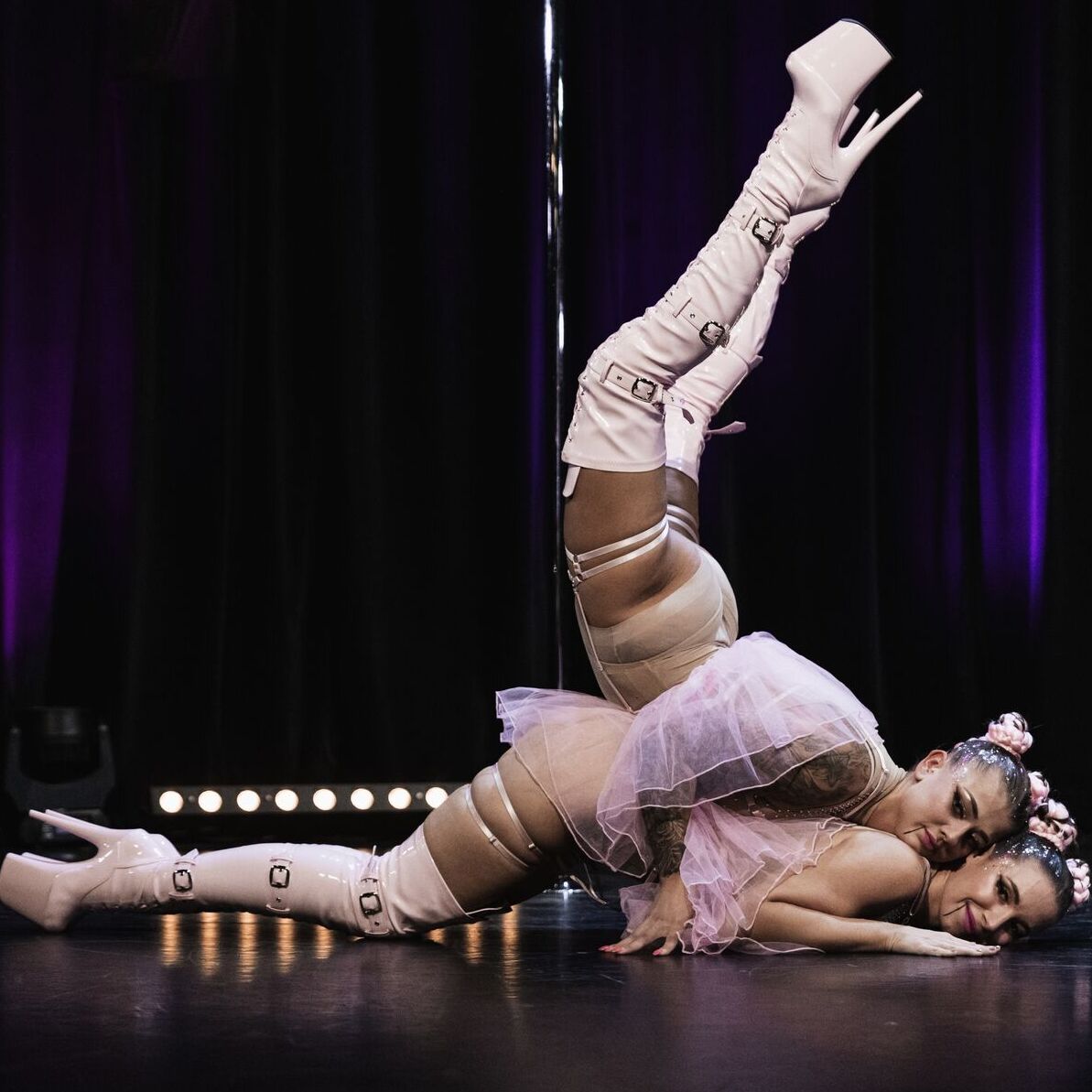 KARO Acrobatic Duo